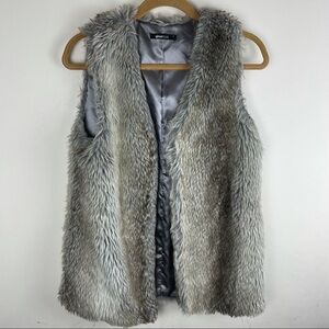 ginatricot Gray Faux Fur Silver Vest Size Small